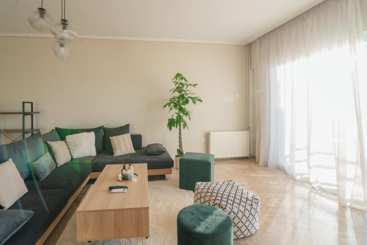 Sea Front Luxury Apartment Patras Exterior photo