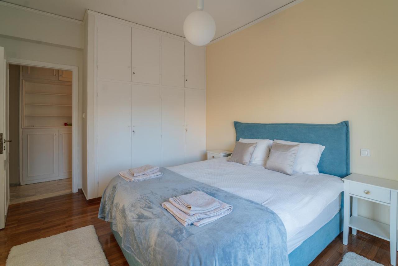 Sea Front Luxury Apartment Patras Exterior photo